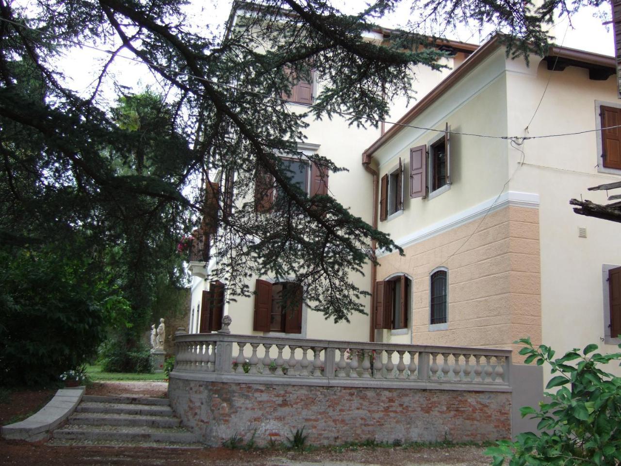 Bed and Breakfast Antica Scuderia Buttrio Esterno foto